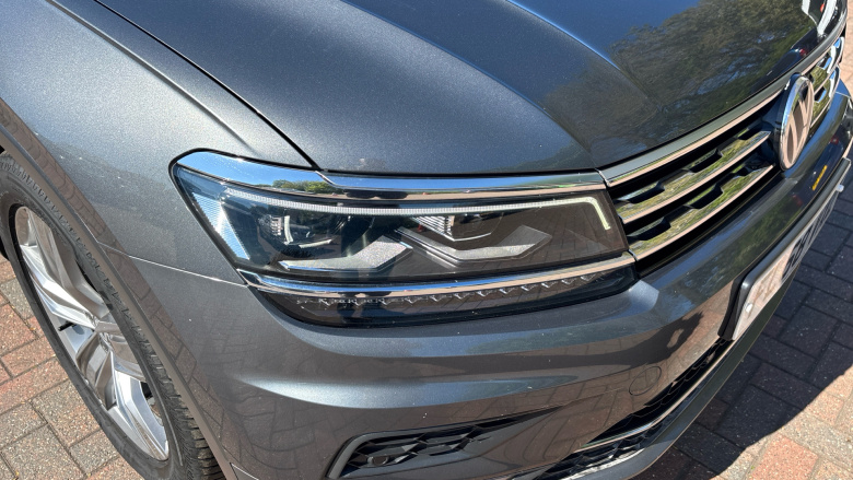 Volkswagen Tiguan 2.0 TDi 150 SEL 5dr DSG Diesel Estate